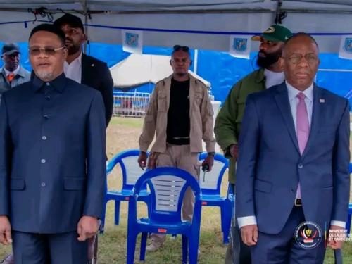 Justice: Guillaume Ngefa inaugure une nouvelle salle d'audience à la prison militaire de Ndolo.