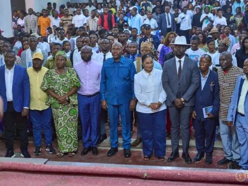 Kisangani : Le gouverneur Jean Bakomito mobilise la population sur le dialogue, la justice et la lutte contre Ebola.