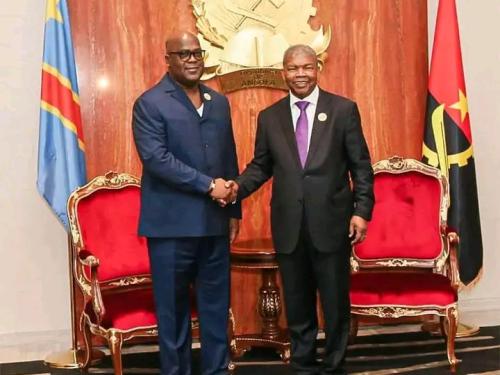 Biennale de Luanda : Félix Tshisekedi et João Lourenço échangent sur la paix et la coopération régionale.
