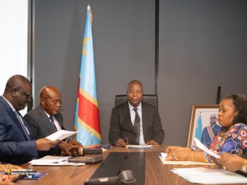 RDC : Muzito ouvre les consultations pour le budget 2027.