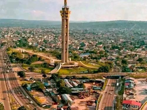 Kinshasa : « Kinshasa ezo bonga », le pari routier de Daniel Bumba prend forme à Gombe.