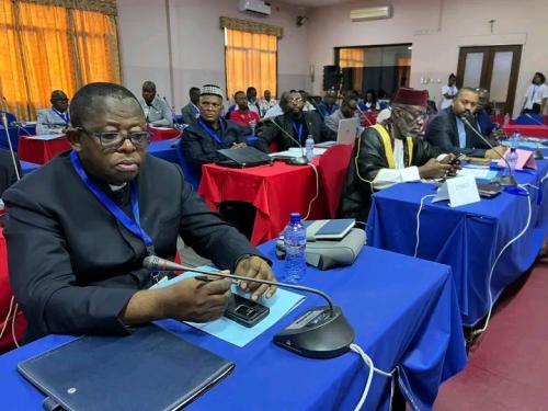 Ebola en RDC : les leaders religieux appelés à unir leurs forces pour sauver des vies.