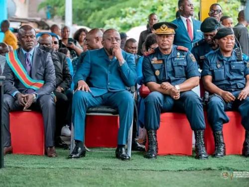 L'Opération Ndobo à Kinshasa : trois présumés braqueurs présentés à la justice en présence du VPM Shabani