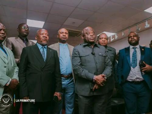 SMIG réajusté : la Première Ministre Suminwa Tuluka engage le dialogue social